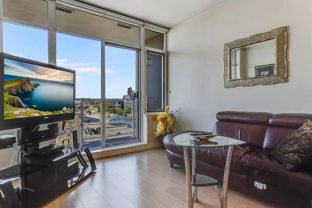 Apartment City Lights At The Era Victoria