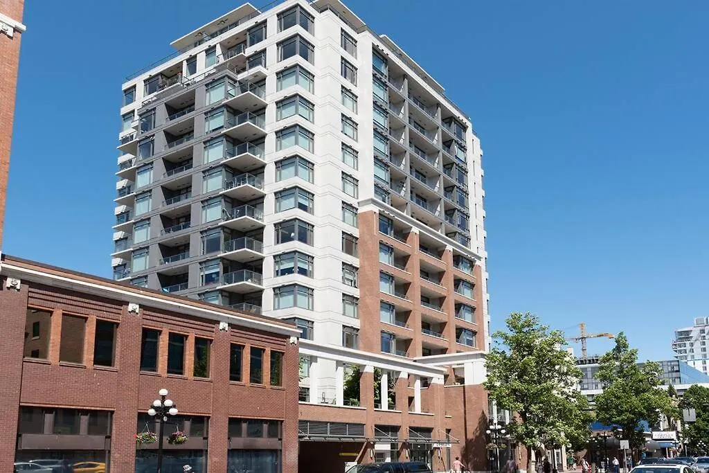 Apartment City Lights At The Era Victoria